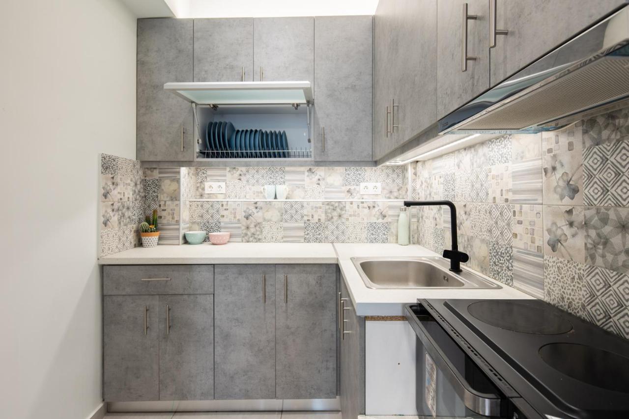 Newly Renovated Cozy Downtown
